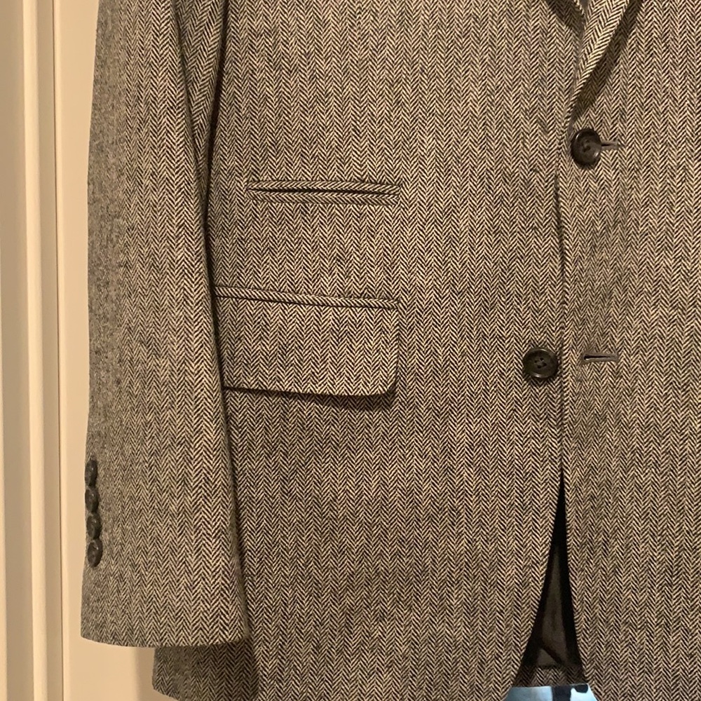 Wallin & Bros. Herringbone Sport Coat. - Picture 2 of 7